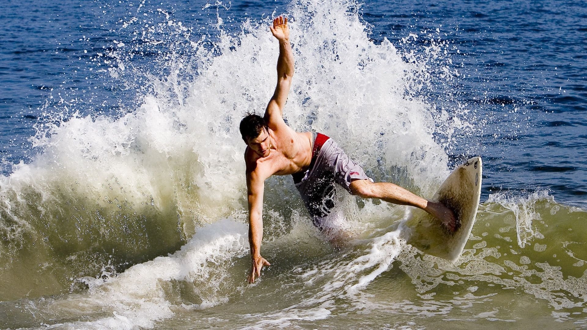 德国大将破门，意大利双星闪耀,国际友谊赛再掀风潮，意大利德国2016